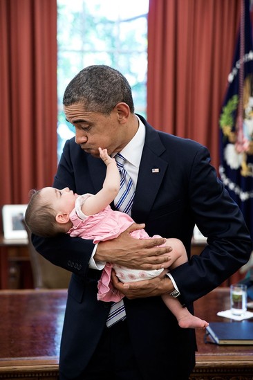 Barack Obamanın ağ evin fotoqrafı tərəfindən çəkilən 25 maraqlı FOTOSU