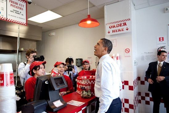 Barack Obamanın ağ evin fotoqrafı tərəfindən çəkilən 25 maraqlı FOTOSU