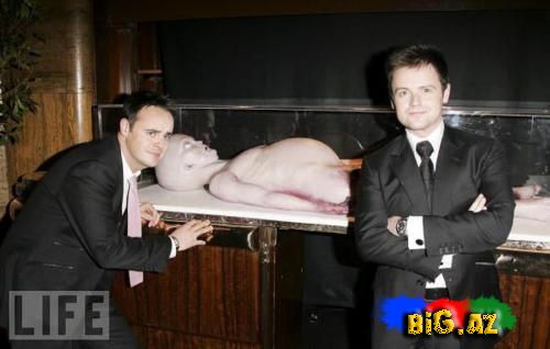 Bu məşhur başqa planetdən gələn canlının meyitini yardı? - ŞOK İDDİA