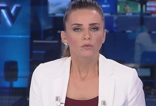Canlı yayımda çətin anlar yaşayan aparıcı, baxın, neylədi - VİDEO