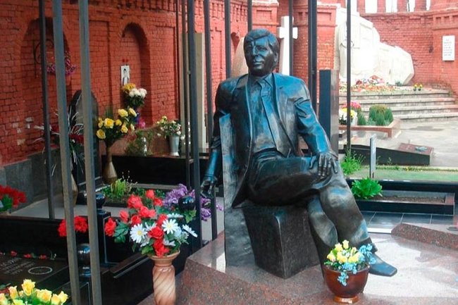 Putinin deputatı bakılı 