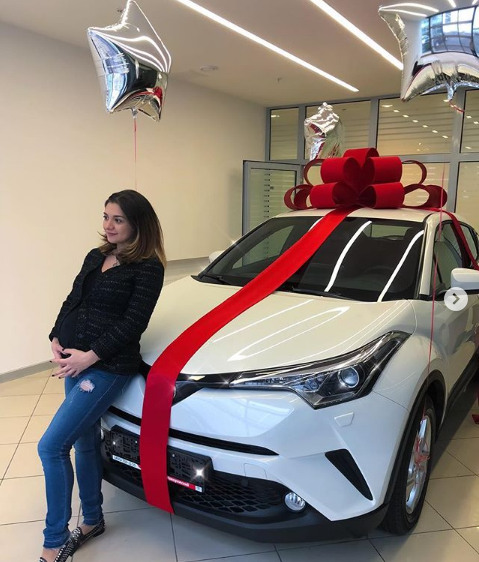 Erməniyə ərə gedən Leylaya ərindən BAHALI HƏDİYYƏ - FOTOLAR