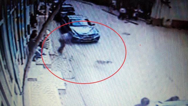 Ä°nsanlÄ±Äa sÄ±Ämayan VÆHÅÄ°LÄ°K - Ä°ti aÄacla dÃ¶yÃ¼b... - FOTO