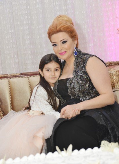Azərbaycan məşhurlar qızları ilə - FOTOLAR