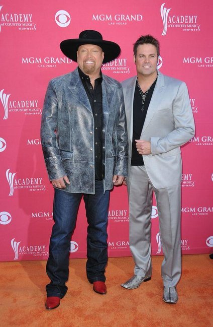 SON DƏQİQƏ! Məşhur müğənni faciəvi şəkildə öldü - FOTO