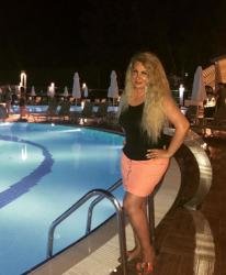 Könül Kərimova istirahət FOTOlarını yaydı