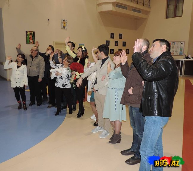 Dünən ana olan müğənninin xəstəxanadan FOTOLARI YAYILDI