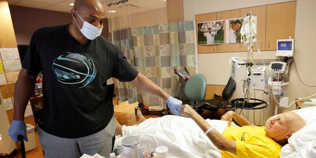 Dünya bu xəbərlə SARSILDI: Məşhur aparıcının ölüm xəbəri gəldi - FOTOLAR