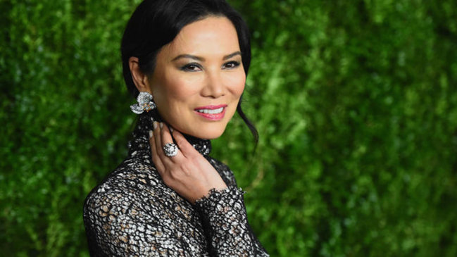 Kasıb çinli qızını ABŞ-da milyarderə çevirən EŞQ OYUNLARI: yaşlı ər, kişilərlə YATAQ KEFİ və.../FOTO