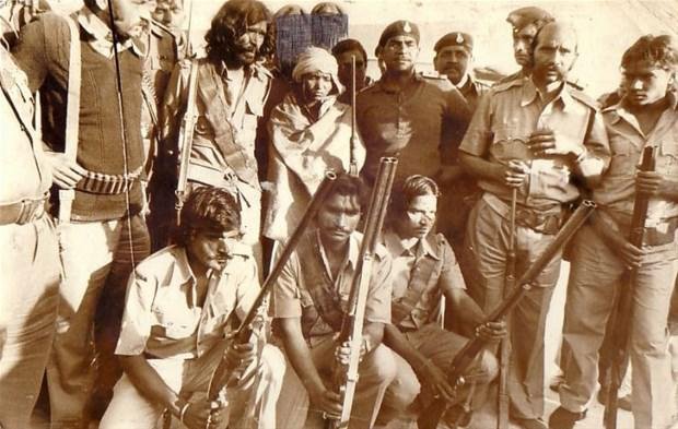 ŞOK! 14 yaşında onu zorlayan 20 nəfəri öldürtdü - FOTOLAR