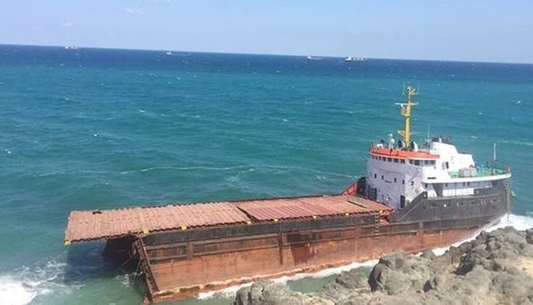 Kapitanı azərbaycanlı olan yük gəmisi ikiyə bölündü – VİDEO + FOTOLAR