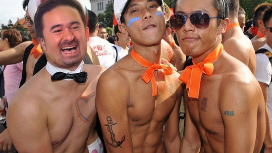 Tahir İmanovun çılpaq fotoları yayıldı - BİABIRÇILIQ - FOTOLAR