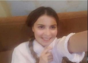 Sevda hamam xalatında olan bu fotosunu paylaşan kimi sildi - FOTO