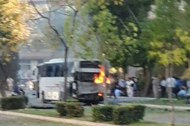 Türkiyədə polisə qarşı terror aktı törədilib — 18 yaralı - FOTO