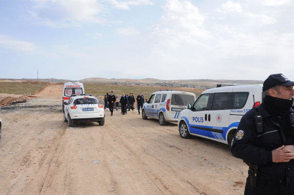 49 yaşlı kişinin qurşaqdan aşağı çılpaq cəsədi tapıldı - FOTOLAR