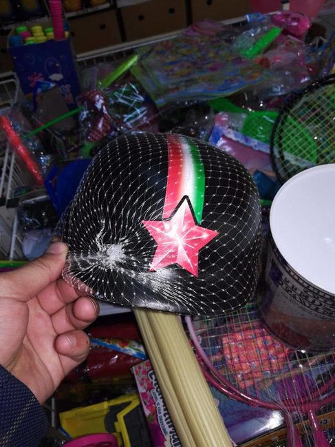 Gəncədə təxribat yönümlü hərəkət: "OBA" marketdə İran bayraqlı oyuncaq silahlar satılır + FOTO