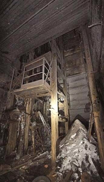 Tualeti sökdülər, altından çıxanlar hər kəsi şok etdi - FOTOLAR