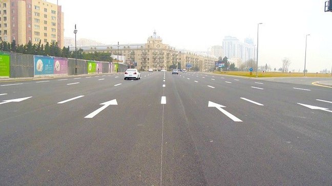 Neftçilər prospektində iki qatar relsi söküldü - FOTOLAR