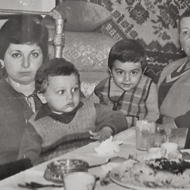Bu da Hacı Nazimin heç yerdə görmədiyiniz qardaşı - FOTO