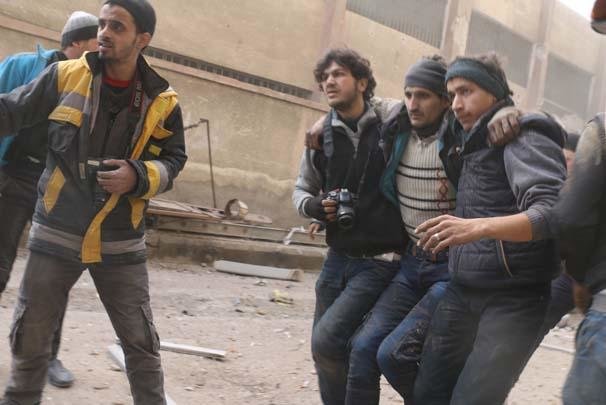 Onlarla insanı xilas edən kişinin körpəsi dağıntılar arasında qaldı - FOTOLAR