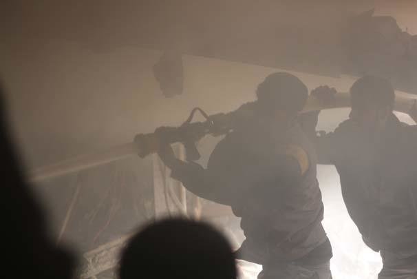 Onlarla insanı xilas edən kişinin körpəsi dağıntılar arasında qaldı - FOTOLAR