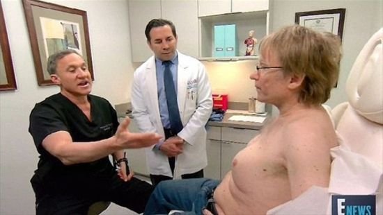 BİABIRÇILIQ! Kişi sinəsinə silikon vurdurub qadınla yatdı - FOTOLAR