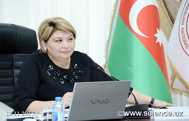 AMEA-nın akademik xanımları pivə masasında - FOTOLAR