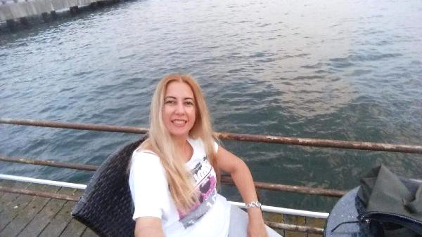 Zorla evə girən ər arvadını güllələdi - FOTO