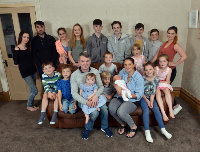 19 uşaq doğan qadın: 