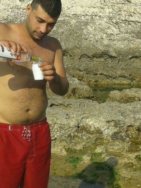 Sürücü şort geyindiyinə görə qadın müştərini öldürdü - Balığı zorlayarkən çəkilən videosu tapıldı