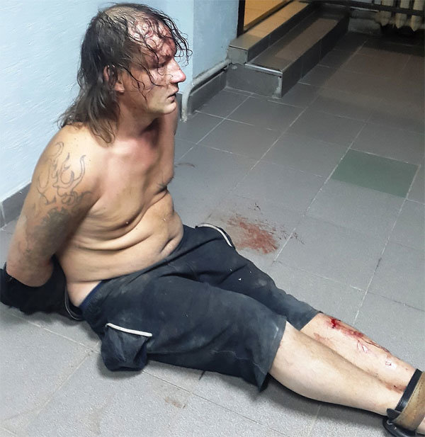 İnternetdə qadınla tanış olan