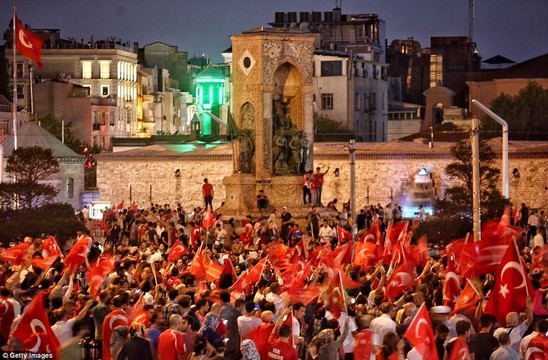 İstanbul hayqırdı: "Can Azərbaycan, bizimləsən!" - FOTOLAR
