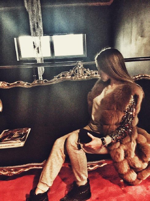 Nazir müavininin 14 yaşlı bacısının ŞOK GÖRÜNTÜLƏRİ - FOTOLAR