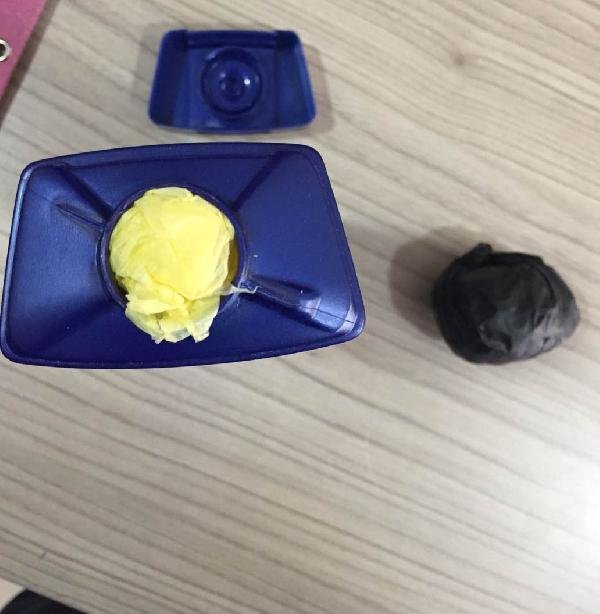 Gənc qadının alt paltarından çıxanlar görənləri şoka saldı - VİDEO+FOTOLAR