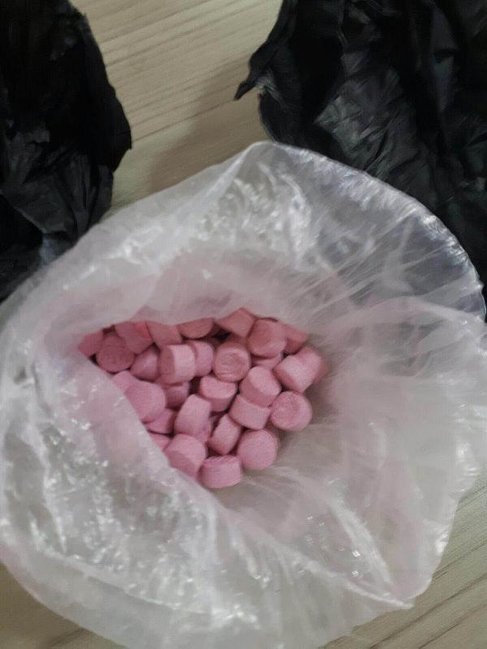 Gənc qadının alt paltarından çıxanlar görənləri şoka saldı - VİDEO+FOTOLAR