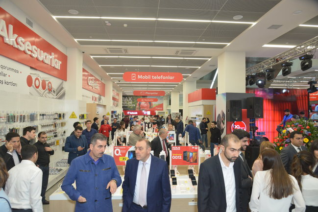 Nərimanovda Qafqazın ən böyük elektronika mağazası açıldı