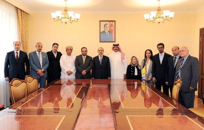 Əli Həsənov ərəb jurnalistlərlə görüşdü