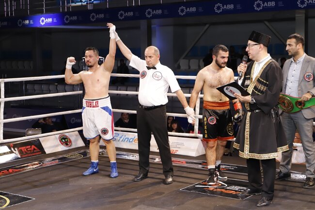 Bakıda UBO-nun Dünya kəməri uğrunda döyüş keçirilib