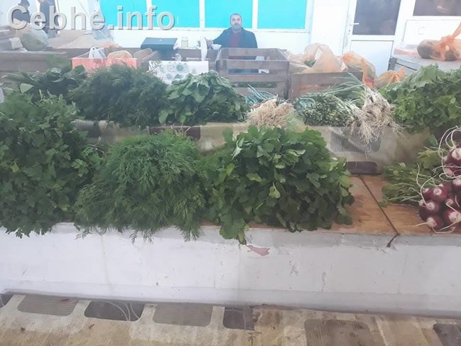 Boş bayram bazarı: Satıcılar alıcı yolu gözləyir - REPORTAJ