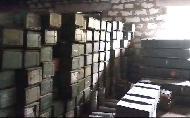 Qarabağda çox böyük həcmdə silah-sursat anbarları müəyyən edilib