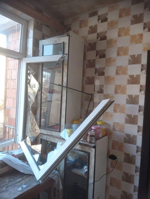 Bakıda yaşayış binasında PARTLAYIŞ: Xəsarət alanlar var - FOTO - VİDEO