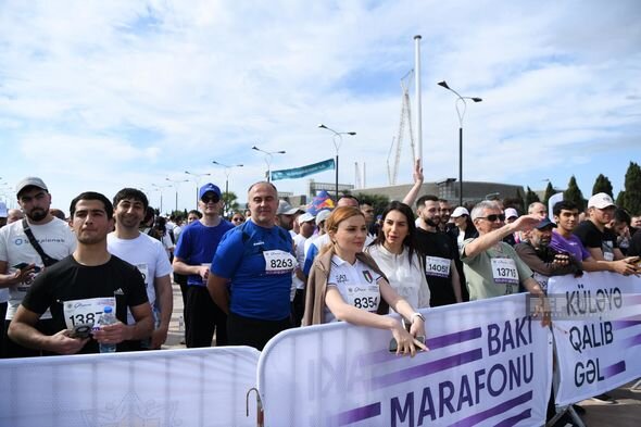 18 mindən çox iştirakçının yarışdığı "Bakı marafonu 2024" start götürüb