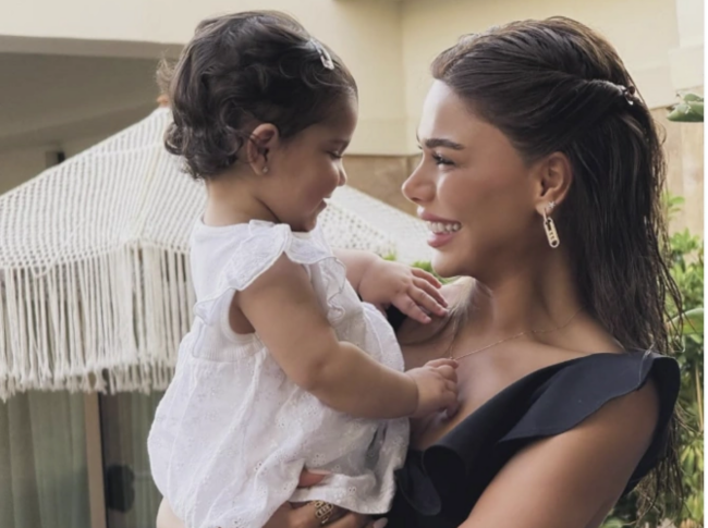 Aysun yeni dəbdəbəli evini NÜMAYİŞ ETDİRDİ - VİDEO