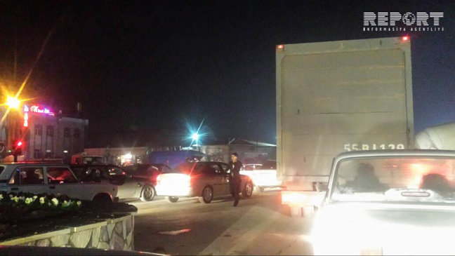 Azadlıq prospektində tıxac: 2800-dən çox sürücü cərimələnib - FOTO