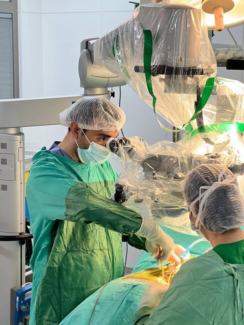 Neyrocərrah Fəzail Kərimov AÇIQLADI: "Bu prosedurlar boyun və bel fəqərələrini sındıra bilər"