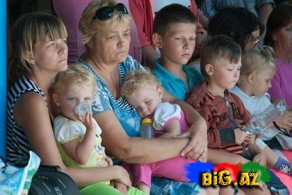 Ukraynada qaçqınların sayı 800 min nəfəri ötdü