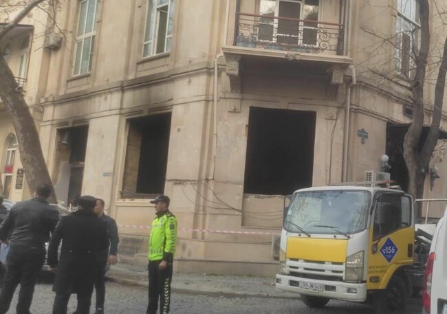 Gecə klubundakı partlayış nəticəsində 13 avtomobilə ziyan dəyib - FOTO