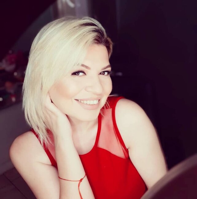 "Həyatımdan sildiyim insanlar var" - Zümrüd Qasımova etiraf etdi