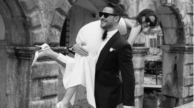Burak Çelik və Ece Bayrak körpələrinin cinsini açıqladı