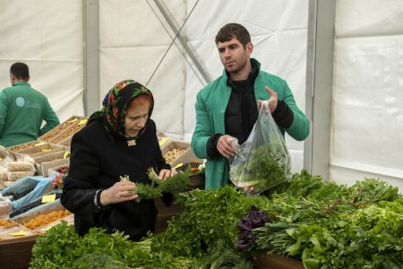 Bakıda Novruz yarmarkaları davam edir